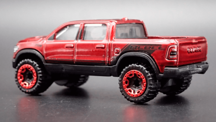 Машинка Базова Hot Wheels 2020 RAM 1500 Rebel Hot Trucks 1:64 HCX93 Red - Retromagaz, image 4