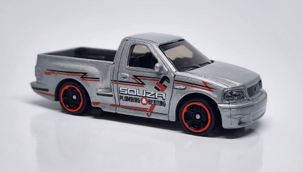 Машинка Базовая Hot Wheels '99 Ford F-150 SVT Lightning The `90S 1:64 HTB07 Silver - Retromagaz, image 3