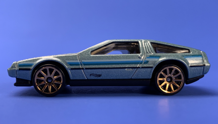 Машинка Базовая Hot Wheels DMC Delorean The `80S 1:64 HKG84 Silver - Retromagaz, image 4