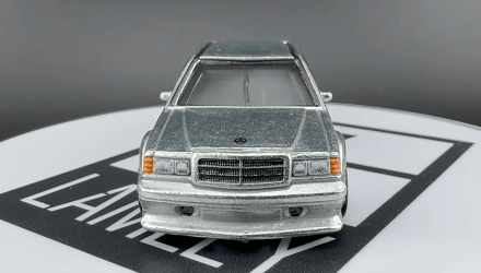 Машинка Premium Hot Wheels 1990 Mercedes-Benz 190 E 2.5-16 Evolution II Modern Classics 1:64 HRV98 Silver - Retromagaz, image 5