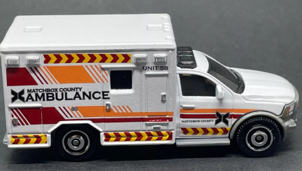 Тематична Машинка Matchbox 2016 RAM Ambulance Moving Parts 1:64 FWD28/HVN01 White - Retromagaz, image 3