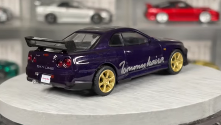 Машинка Premium MINI GT Nissan Skyline GT-R (R34) Tommykaira R-z 1:64 Purple - Retromagaz, image 3