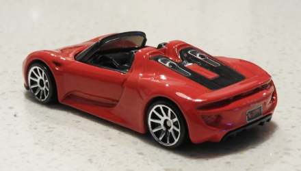 Машинка Базова Hot Wheels Porsche 918 Spyder Factory Fresh 1:64 FJY16 Red - Retromagaz, image 3