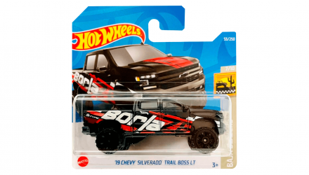 Машинка Базова Hot Wheels '19 Chevy Silverado Trail Boss LT Baja Blazers 1:64 HCT49 Black - Retromagaz, image 1