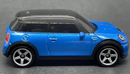 Тематическая Машинка Matchbox Mini Cooper 2022 Mini EV Moving Parts 1:64 FWD28/HVM80 Blue - Retromagaz, image 3