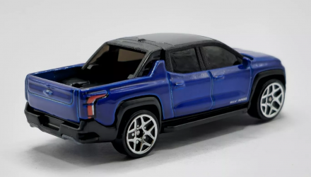 Машинка Базовая Hot Wheels Silverado EV RST Green Speed 1:64 HRY63 Blue - Retromagaz, image 9