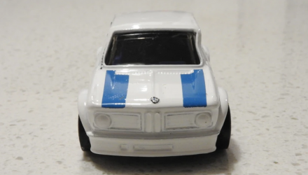 Машинка Базова Hot Wheels BMW 2002 BMW 1:64 DHX60 White - Retromagaz, image 5