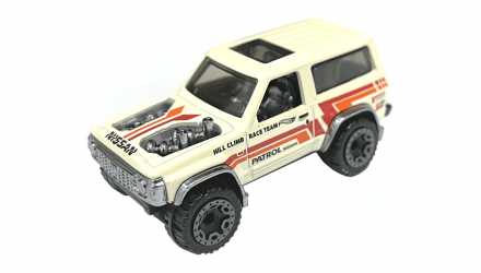 Машинка Базовая Hot Wheels Nissan Patrol Custom J-Imports 1:64 HKG23 Tan - Retromagaz, image 2