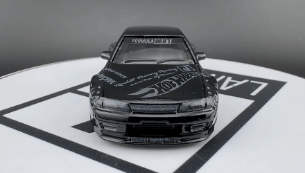 Машинка Premium Hot Wheels Nissan Skyline GT-R (R32) Pandem Chase Modern Classics 1:64 HRW01 Black - Retromagaz, image 5