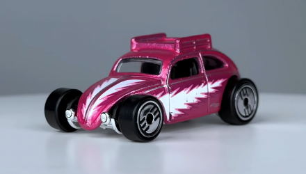 Тематична Машинка Hot Wheels Custom Volkswagen Beetle Ultra Hots 1:64 HDG52/HRX15 Pink - Retromagaz, image 1