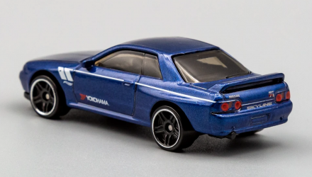 Машинка Базова Hot Wheels Skyline GT-R (BNR32) Yokohama Nissan 1:64 FYB74 Metallic Blue - Retromagaz, image 3