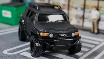 Машинка Premium Hot Wheels Toyota FJ Cruiser Fast & Furious 1:64 HRT99 Black - Retromagaz, image 3