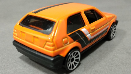 Машинка Базова Hot Wheels Volkswagen Golf MK2 Then and Now 1:64 FJX92 Orange - Retromagaz, image 3