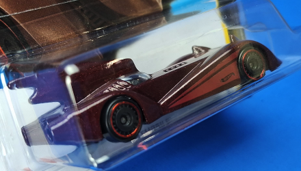 Машинка Базовая Hot Wheels DC Batmobile Batman 1:64 HKG98 Dark Red - Retromagaz, image 4