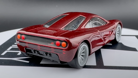 Машинка Premium Hot Wheels McLaren F1 Mr. Bean Exotic Envy 1:64 HKC77 Red - Retromagaz, image 3