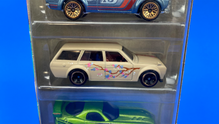 Машинка Базовая Hot Wheels 5шт '68 Corvette / Ford Escort RS / Datsun 510 Wagon  / Dodge Viper / Porsche 934 Nightburnerz 1:64 GTN47 Tan - Retromagaz, image 4