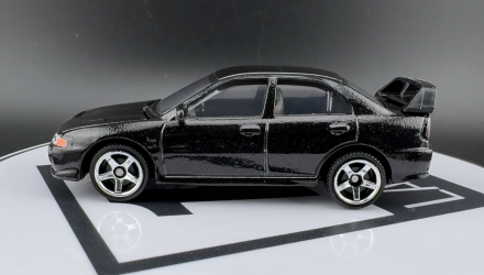 Тематична Машинка Matchbox 1996 Mitsubishi Lancer Evolution IV Moving Parts 1:64 FWD28/HVM98 Black - Retromagaz, image 4