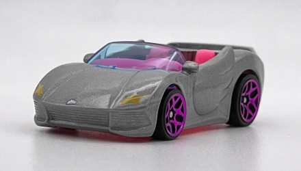 Машинка Базовая Hot Wheels Barbie Extra Tooned 1:64 HCT35 Metallic Silver - Retromagaz, image 2