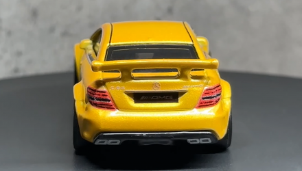 Машинка Premium Hot Wheels '12 Mercedes-Benz C 63 AMG Coupe Black Series Boulevard 1:64 GJT68/HKF23 Yellow - Retromagaz, image 6