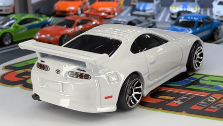 Тематическая Машинка Hot Wheels Toyota Supra Brian O'Conner Fast & Furious 1:64 JBY33 White - Retromagaz, image 3