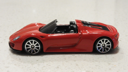 Машинка Базова Hot Wheels Porsche 918 Spyder Factory Fresh 1:64 FJY16 Red - Retromagaz, image 4