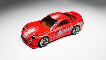 Машинка Premium Hot Wheels `95 Mazda RX-7 Fast & Furious 1:64 GBW82 Red - Retromagaz, image 1