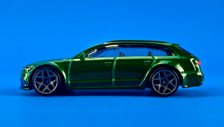 Машинка Базовая Hot Wheels '17 Audi RS 6 Avant Wagons 1:64 HKH69 Green - Retromagaz, image 4