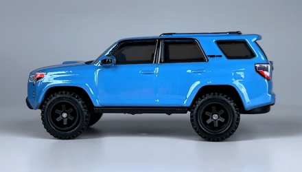 Машинка Premium Hot Wheels 2018 Toyota 4Runner Off-Road 1:64 HKC73 Blue - Retromagaz, image 4