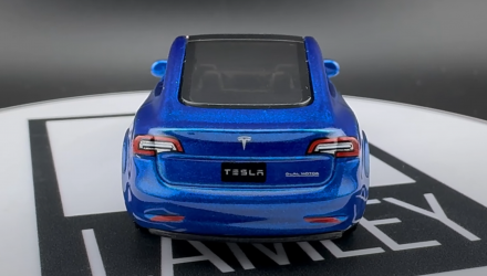 Тематична Машинка Matchbox Tesla Model 3 Moving Parts 1:64 FWD28/HVN16 Blue - Retromagaz, image 6