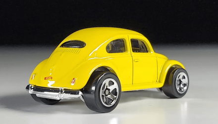 Машинка Базовая Hot Wheels Beetle Bumblebee Transformers Screen Time 1:64 HTB35 Yellow - Retromagaz, image 2