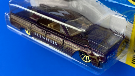 Машинка Базовая Hot Wheels '64 Lincolnn Continental Art Cars 1:64 DTX89 Brown - Retromagaz, image 3