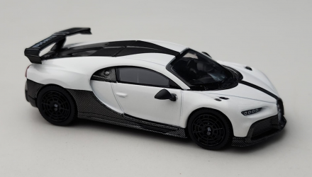 Машинка Premium MINI GT Bugatti Chiron Super Sport 1:64 White - Retromagaz, image 1