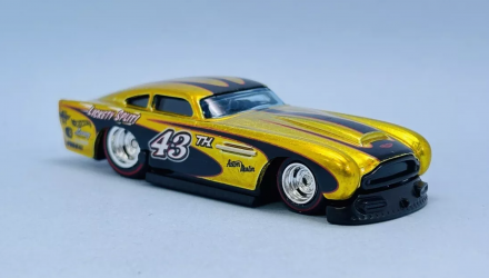 Машинка Базовая Hot Wheels Aston Martin DB4GT High-Speed Edition Zamac Super Treasure Hunt STH Dream Garage 1:64 JBC39 Gold - Retromagaz, image 4