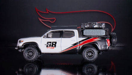 Машинка Premium Hot Wheels '17 Toyota Tacoma Elite 64 1:64 HNJ64 White - Retromagaz, image 5