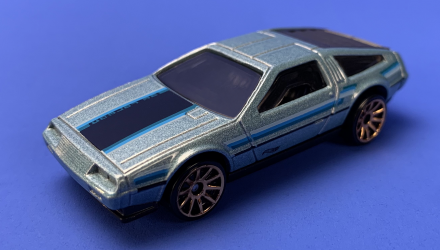 Машинка Базовая Hot Wheels DMC Delorean The `80S 1:64 HKG84 Silver - Retromagaz, image 2