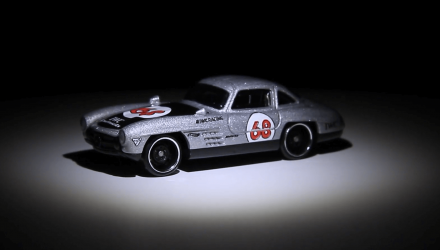 Машинка Базовая Hot Wheels IWC Schaffhausen Mercedes-Benz 300 SL Speed Graphics 1:64 GRY47 Silver - Retromagaz, image 3