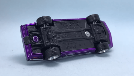 Машинка Базовая Hot Wheels '69 Shelby GT-500 Super Treasure Hunt STH Muscle Mania 1:64 HKL22 Purple - Retromagaz, image 4