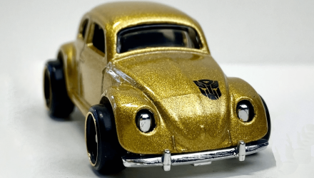 Машинка Базова Hot Wheels Beetle Bumblebee Transformers Screen Time 1:64 HTF09 Gold - Retromagaz, image 1