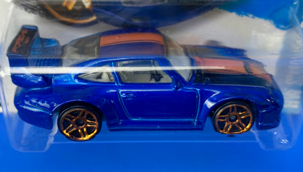 Машинка Базовая Hot Wheels Porsche 993 GT2 Showroom 1:64 DHT11 Blue - Retromagaz, image 3