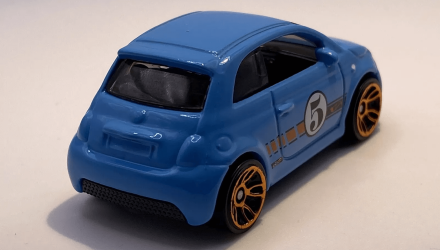 Машинка Базовая Hot Wheels Fiat 500e Compact Kings 1:64 HTD03 Blue - Retromagaz, image 2