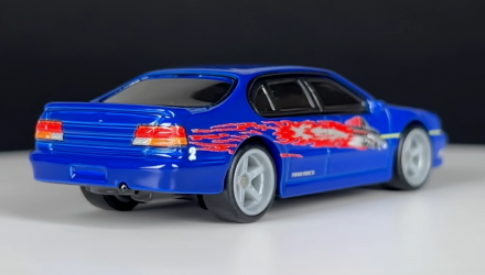 Машинка Premium Hot Wheels 1999 Nissan Maxima Fast & Furious 1:64 HNW46/HKD23 Dark Blue - Retromagaz, image 3