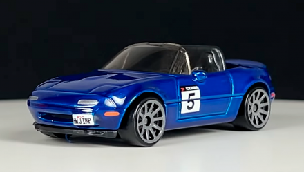 Тематична Машинка Hot Wheels '91 Mazda MX-5 Miata Japanese Classics 1:64 HLK17 Blue - Retromagaz, image 2