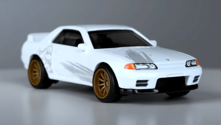 Машинка Premium Hot Wheels Nissan Skyline GT-R (BNR32) Boulevard 1:64 HRT74 White - Retromagaz, image 4