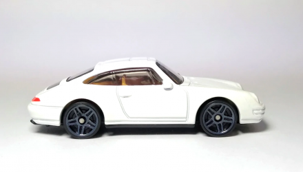 Машинка Базовая Hot Wheels '96 Porsche Carrera Nightburnerz 1:64 FYB71 White - Retromagaz, image 3