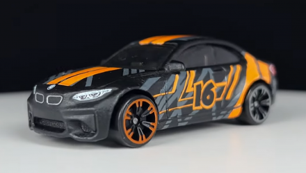 Тематическая Машинка Hot Wheels 2016 BMW M2 Neon Speeders 1:64 HLH72/HLH80 Black - Retromagaz, image 2