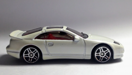 Машинка Базовая Hot Wheels 300ZX Twin Turbo Nissan 1:64 FYB73 White - Retromagaz, image 4