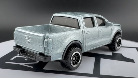 Тематична Машинка Matchbox 2019 Ford Ranger Moving Parts 1:64 FWD28/HVN13 Silver - Retromagaz, image 3