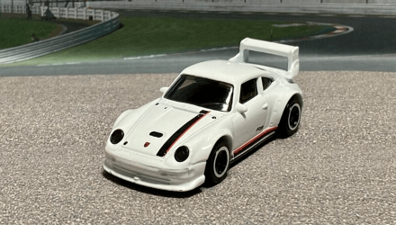 Машинка Базовая Hot Wheels Porsche 993 GT2 Exotics 1:64 GTC03 White - Retromagaz, image 2