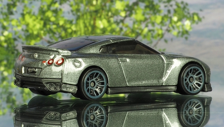 Машинка Базова Hot Wheels '17 Nissan GT-R (R35) Nightburnerz 1:64 DVC50 Grey - Retromagaz, image 3