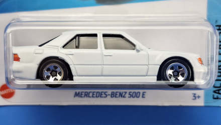 Машинка Базовая Hot Wheels Mercedes-Benz 500 E Factory Fresh 1:64 HCY42 White - Retromagaz, image 2